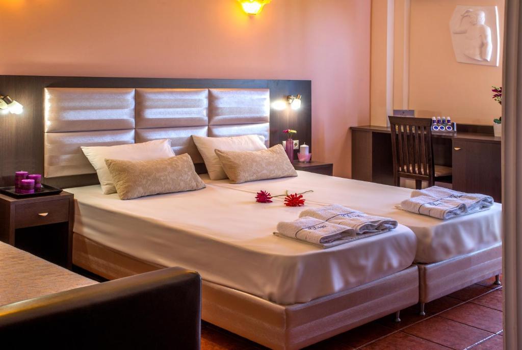 Hotel Dias Olympiakí Aktí Kamer foto